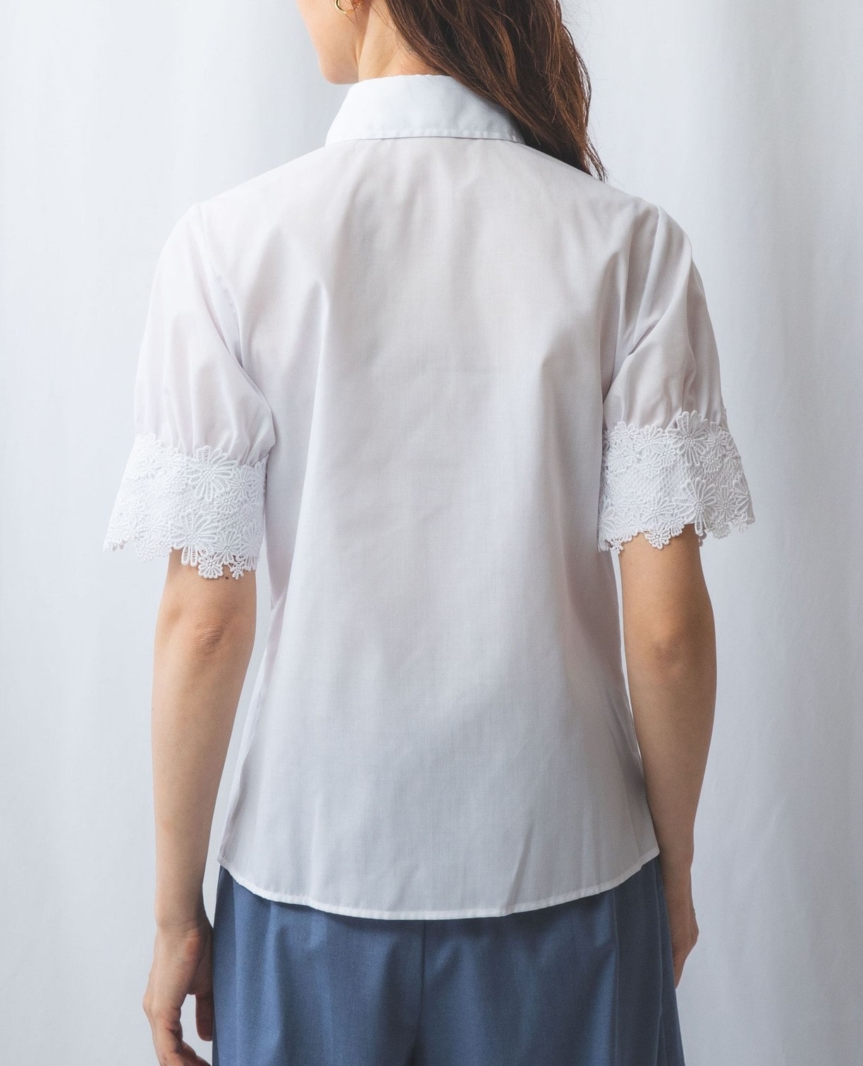 【超美品】ナラカミーチェ　半袖シャツ 0 白　フリル　上品　コットン　涼しい